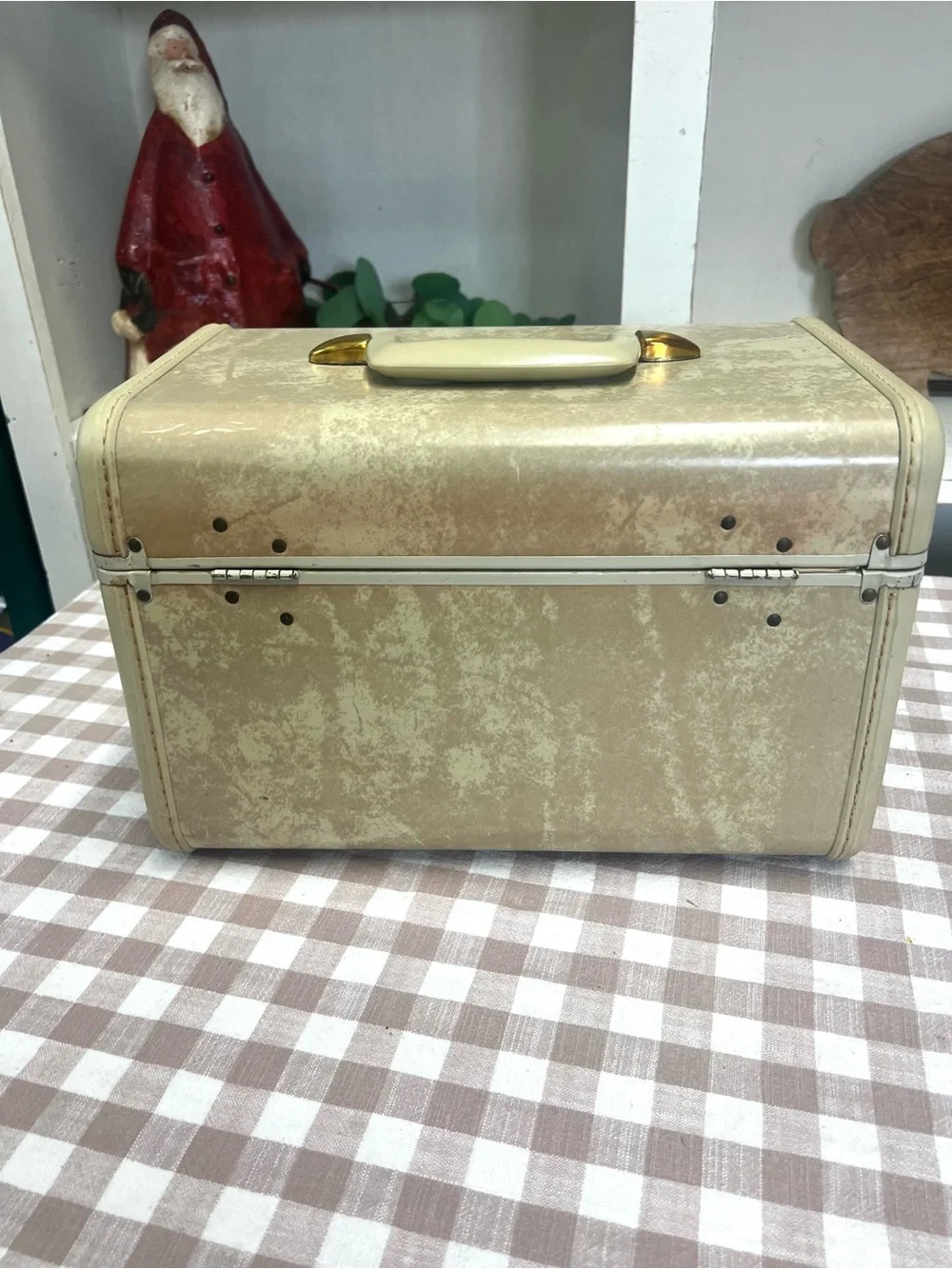 Vintage samsonite traincase cream marble makeup case retro grandma core luggage